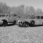 fwv-feuerwehrverein-lenzburg-rolls-royce-und-tanker-seitlich-versetzt-wiese2