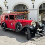 fwv-feuerwehrverein-lenzburg-rolls-royce-vor-den-arkaden